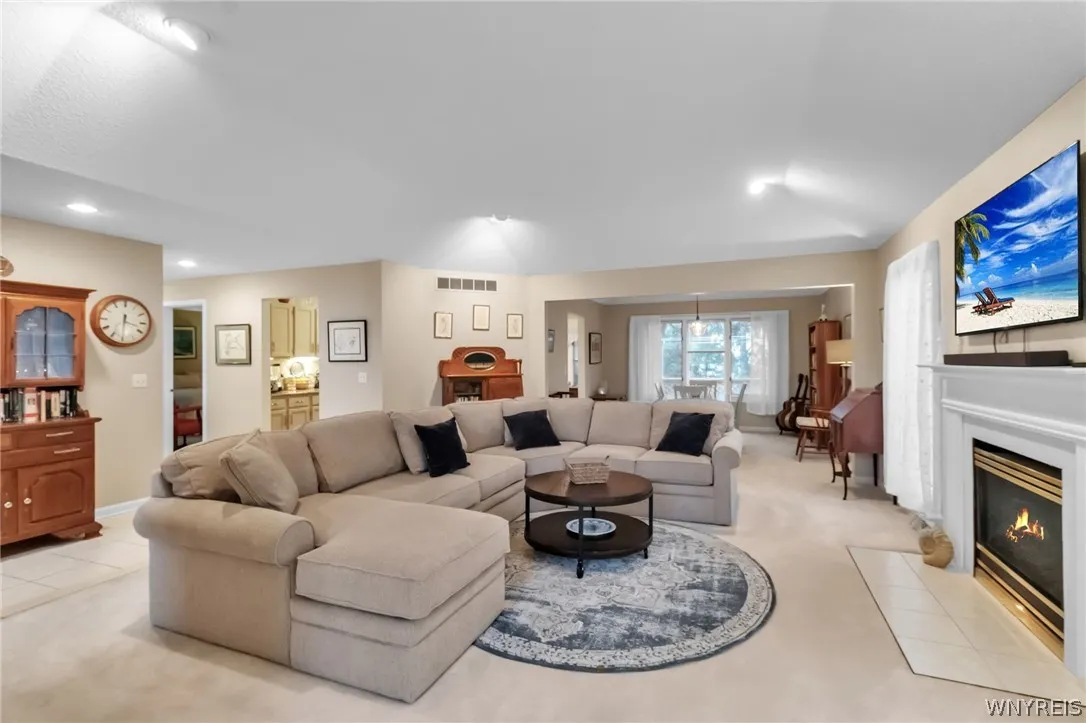 33 Ainsley Court, Clarence, New York 14221, Clarence, New York 14221, 2 Bedrooms Bedrooms, 7 Rooms Rooms,2 BathroomsBathrooms,Residential,For Sale,33 Ainsley Court, Clarence, New York 14221,0,B1668843
