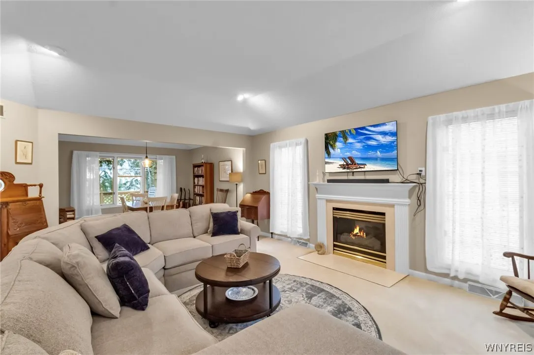 33 Ainsley Court, Clarence, New York 14221, Clarence, New York 14221, 2 Bedrooms Bedrooms, 7 Rooms Rooms,2 BathroomsBathrooms,Residential,For Sale,33 Ainsley Court, Clarence, New York 14221,0,B1668843