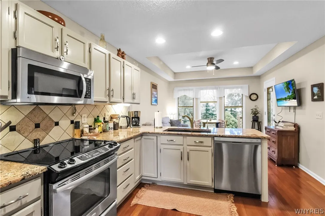 33 Ainsley Court, Clarence, New York 14221, Clarence, New York 14221, 2 Bedrooms Bedrooms, 7 Rooms Rooms,2 BathroomsBathrooms,Residential,For Sale,33 Ainsley Court, Clarence, New York 14221,0,B1668843