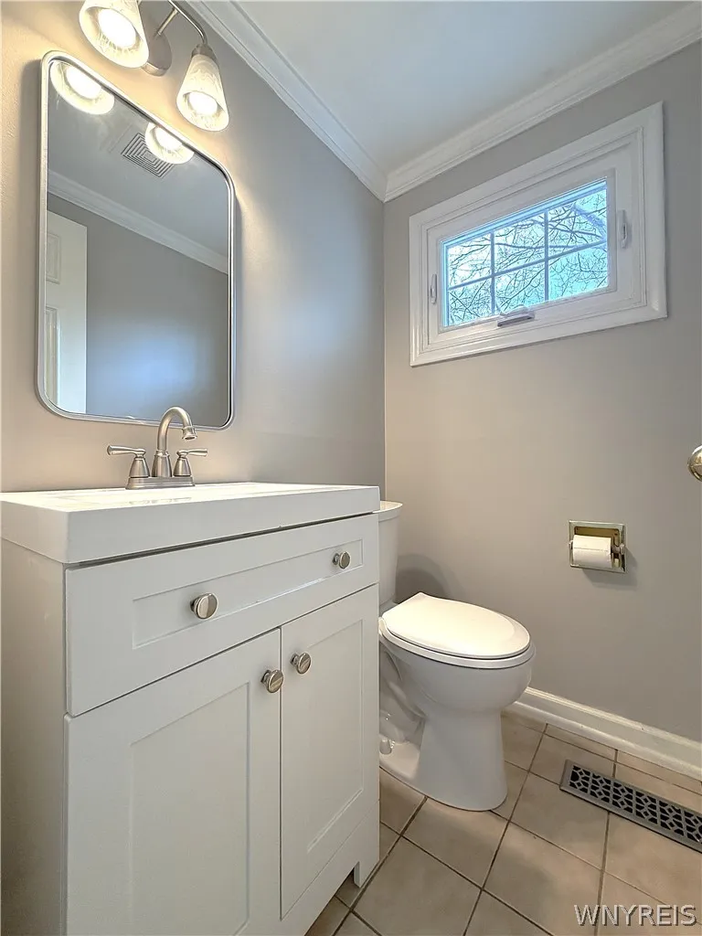 10151 Pineledge Drive South, Clarence, New York 14, Clarence, New York 14031, 3 Bedrooms Bedrooms, 8 Rooms Rooms,2 BathroomsBathrooms,Residential,For Sale,10151 Pineledge Drive South, Clarence, New York 14,0,B1670389