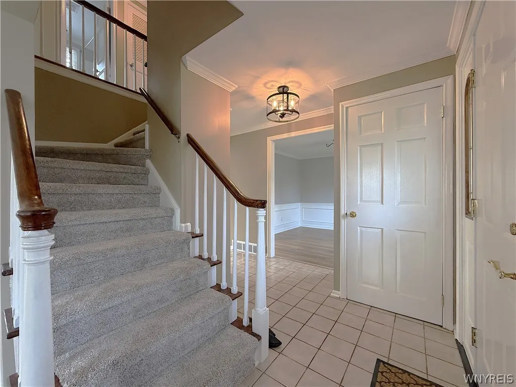 10151 Pineledge Drive South, Clarence, New York 14, Clarence, New York 14031, 3 Bedrooms Bedrooms, 8 Rooms Rooms,2 BathroomsBathrooms,Residential,For Sale,10151 Pineledge Drive South, Clarence, New York 14,0,B1670389