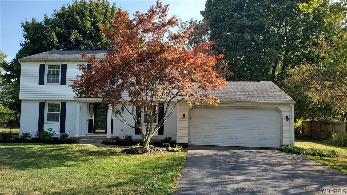 10151 Pineledge Drive South, Clarence, New York 14, Clarence, New York 14031, 3 Bedrooms Bedrooms, 8 Rooms Rooms,2 BathroomsBathrooms,Residential,For Sale,10151 Pineledge Drive South, Clarence, New York 14,0,B1670389