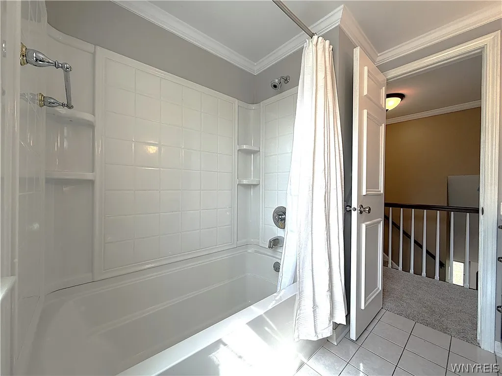 10151 Pineledge Drive South, Clarence, New York 14, Clarence, New York 14031, 3 Bedrooms Bedrooms, 8 Rooms Rooms,2 BathroomsBathrooms,Residential,For Sale,10151 Pineledge Drive South, Clarence, New York 14,0,B1670389