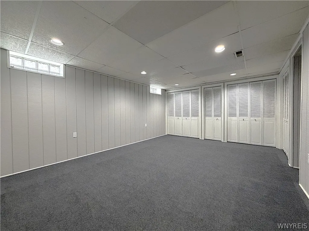 10151 Pineledge Drive South, Clarence, New York 14, Clarence, New York 14031, 3 Bedrooms Bedrooms, 8 Rooms Rooms,2 BathroomsBathrooms,Residential,For Sale,10151 Pineledge Drive South, Clarence, New York 14,0,B1670389