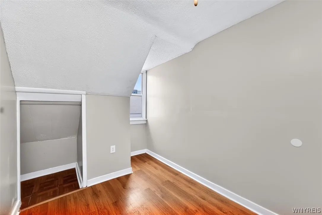 212 Grote Street, Buffalo, New York 14207, Buffalo, New York 14207, 4 Bedrooms Bedrooms, 8 Rooms Rooms,2 BathroomsBathrooms,Residential,For Sale,212 Grote Street, Buffalo, New York 14207,0,B1670824