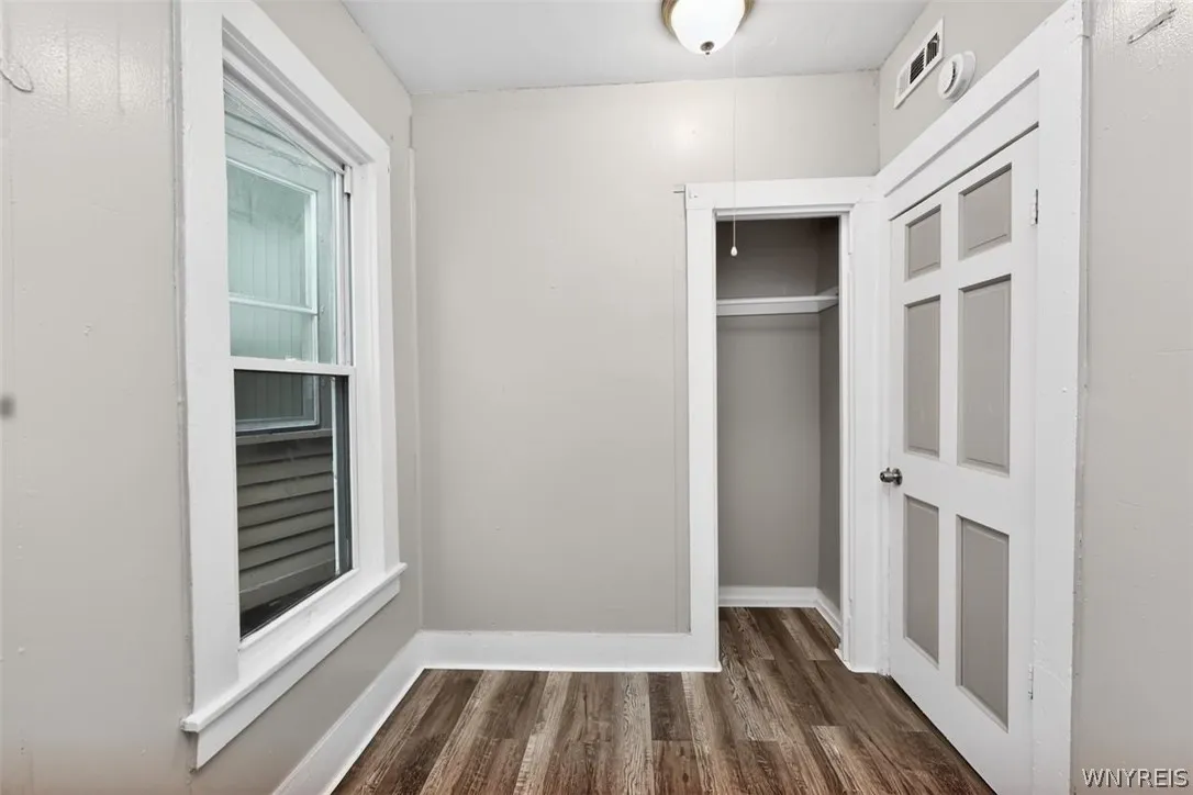 212 Grote Street, Buffalo, New York 14207, Buffalo, New York 14207, 4 Bedrooms Bedrooms, 8 Rooms Rooms,2 BathroomsBathrooms,Residential,For Sale,212 Grote Street, Buffalo, New York 14207,0,B1670824
