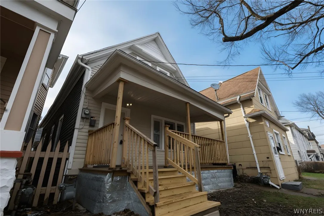 212 Grote Street, Buffalo, New York 14207, Buffalo, New York 14207, 4 Bedrooms Bedrooms, 8 Rooms Rooms,2 BathroomsBathrooms,Residential,For Sale,212 Grote Street, Buffalo, New York 14207,0,B1670824