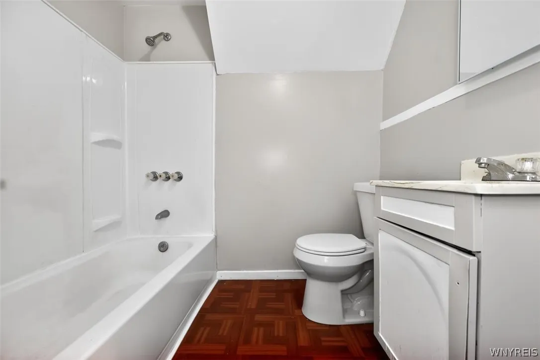 212 Grote Street, Buffalo, New York 14207, Buffalo, New York 14207, 4 Bedrooms Bedrooms, 8 Rooms Rooms,2 BathroomsBathrooms,Residential,For Sale,212 Grote Street, Buffalo, New York 14207,0,B1670824