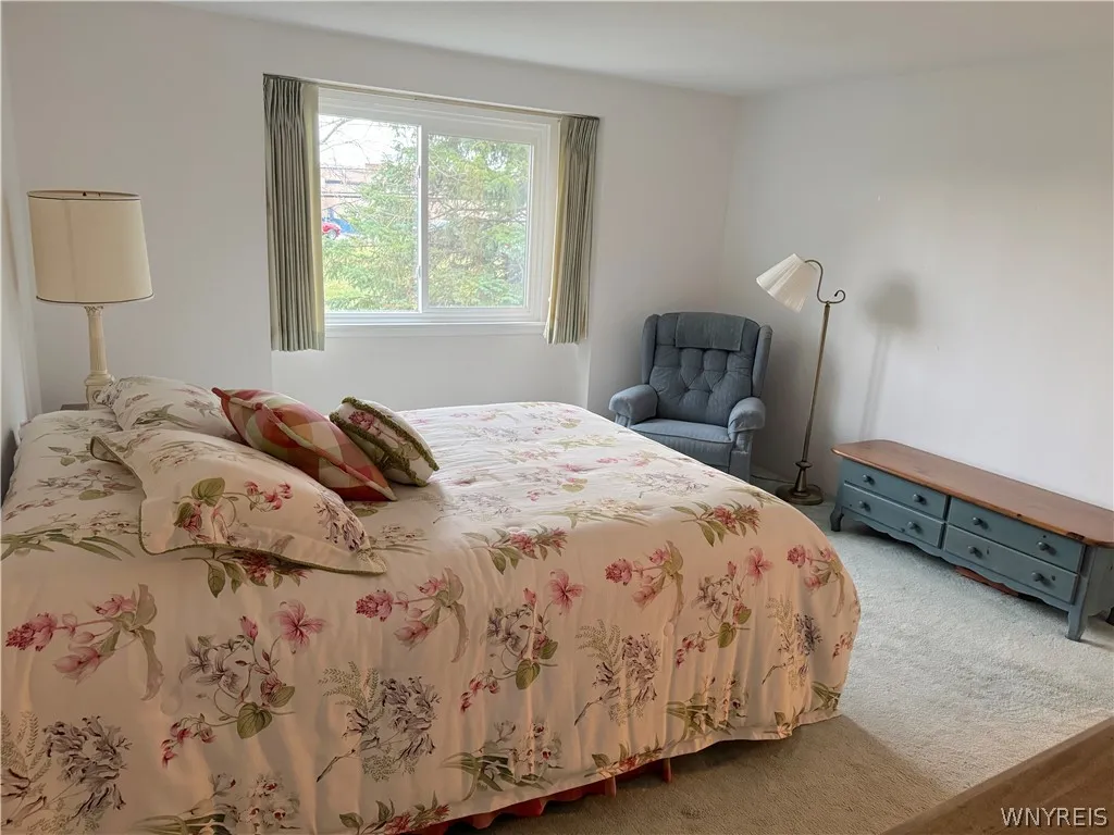 40 Harrogate Square Lane, Amherst, New York 14221, Amherst, New York 14221, 3 Bedrooms Bedrooms, 6 Rooms Rooms,2 BathroomsBathrooms,Residential,For Sale,40 Harrogate Square Lane, Amherst, New York 14221,0,B1671897