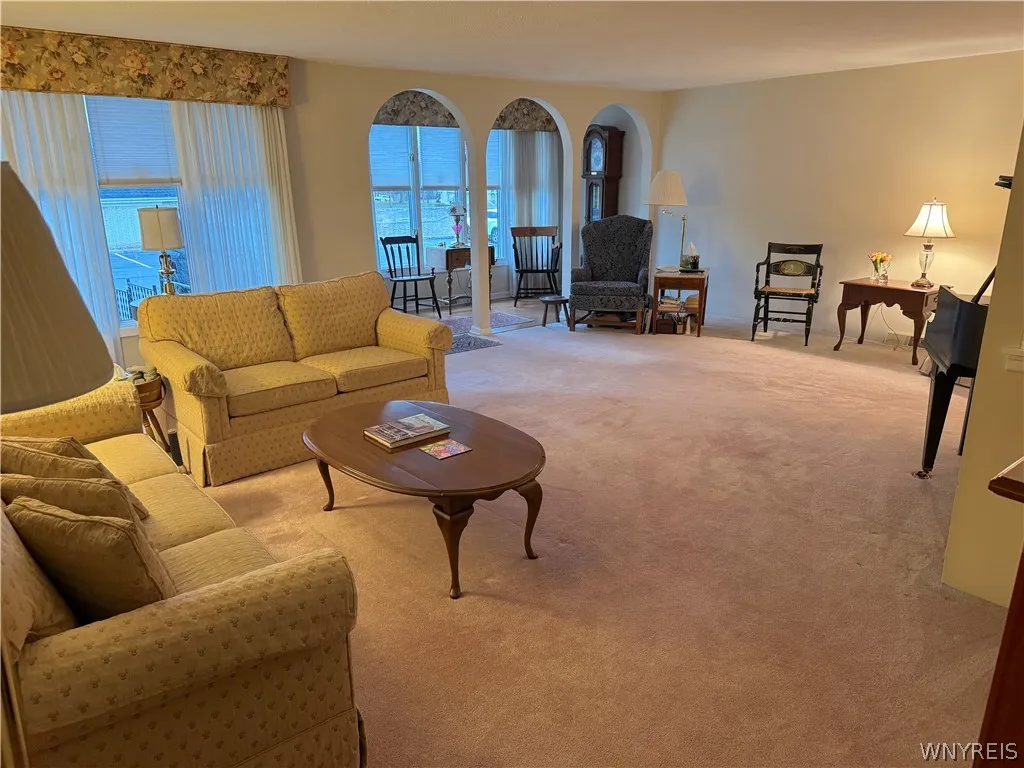 40 Harrogate Square Lane, Amherst, New York 14221, Amherst, New York 14221, 3 Bedrooms Bedrooms, 6 Rooms Rooms,2 BathroomsBathrooms,Residential,For Sale,40 Harrogate Square Lane, Amherst, New York 14221,0,B1671897