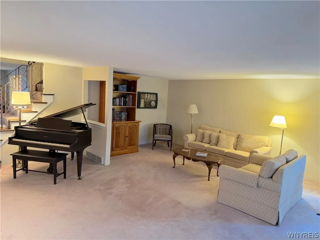 40 Harrogate Square Lane, Amherst, New York 14221, Amherst, New York 14221, 3 Bedrooms Bedrooms, 6 Rooms Rooms,2 BathroomsBathrooms,Residential,For Sale,40 Harrogate Square Lane, Amherst, New York 14221,0,B1671897