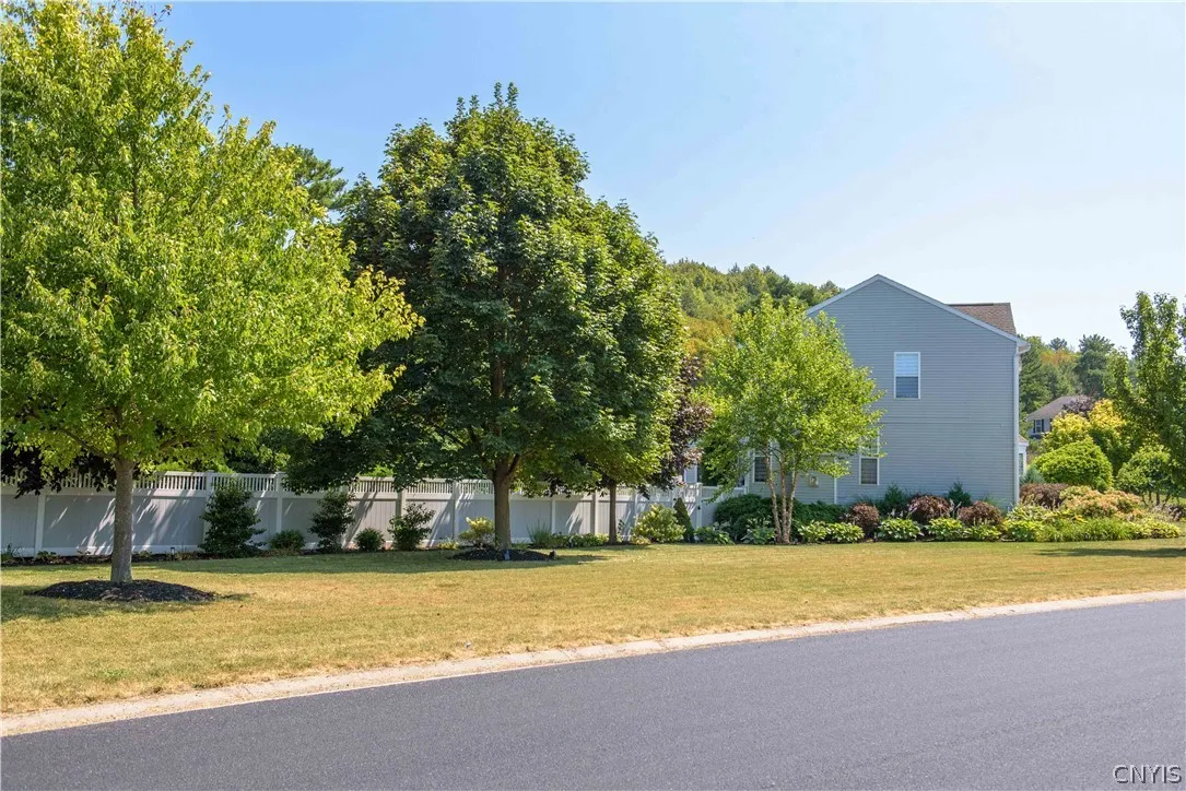 4590 Moonglow Drive, Onondaga, New York 13078, Onondaga, New York 13078, 4 Bedrooms Bedrooms, 8 Rooms Rooms,2 BathroomsBathrooms,Residential,For Sale,4590 Moonglow Drive, Onondaga, New York 13078,0,S1666406