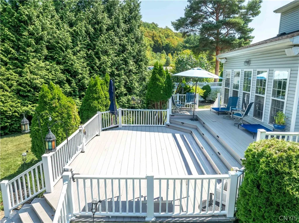 4590 Moonglow Drive, Onondaga, New York 13078, Onondaga, New York 13078, 4 Bedrooms Bedrooms, 8 Rooms Rooms,2 BathroomsBathrooms,Residential,For Sale,4590 Moonglow Drive, Onondaga, New York 13078,0,S1666406