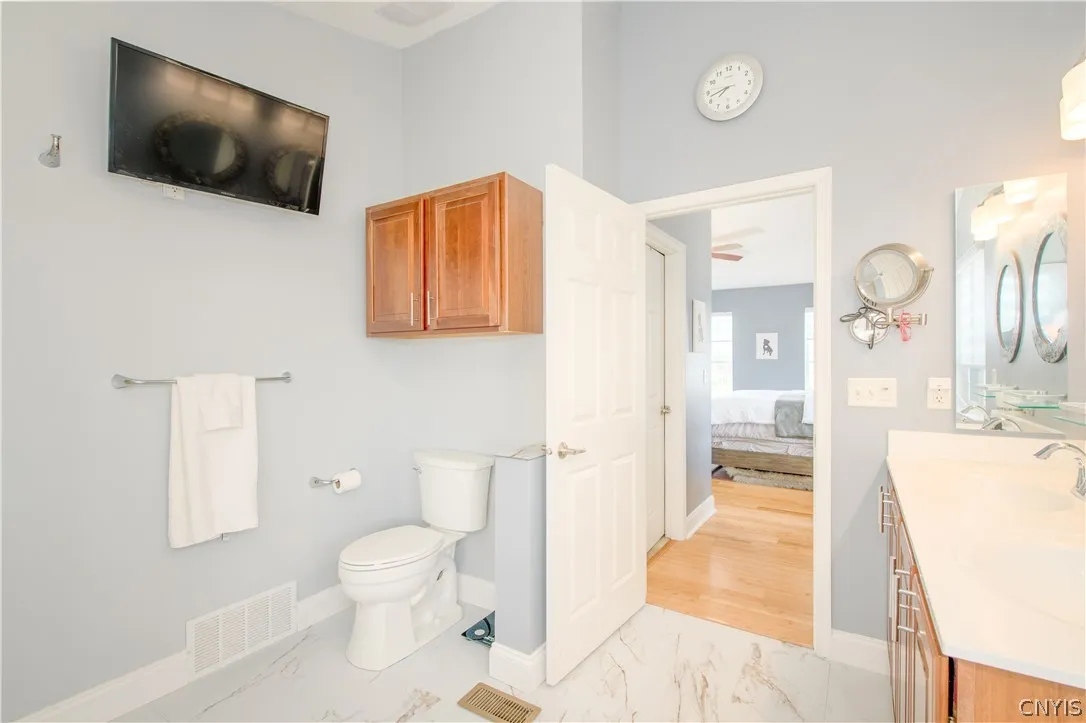 4590 Moonglow Drive, Onondaga, New York 13078, Onondaga, New York 13078, 4 Bedrooms Bedrooms, 8 Rooms Rooms,2 BathroomsBathrooms,Residential,For Sale,4590 Moonglow Drive, Onondaga, New York 13078,0,S1666406