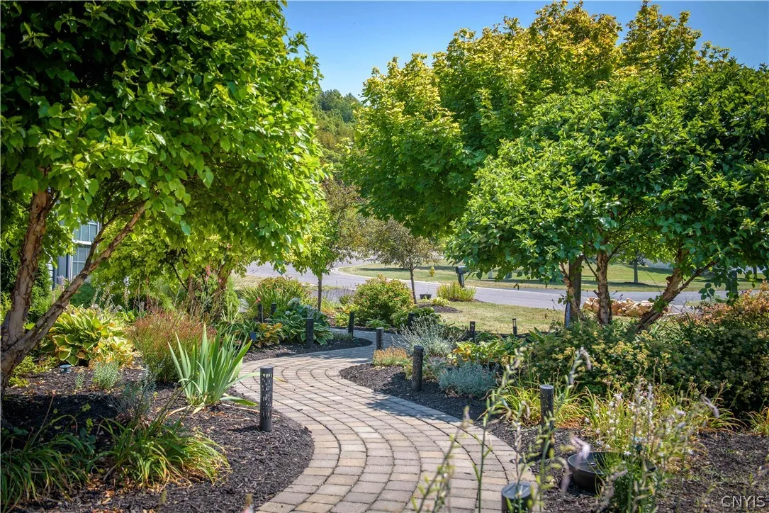 4590 Moonglow Drive, Onondaga, New York 13078, Onondaga, New York 13078, 4 Bedrooms Bedrooms, 8 Rooms Rooms,2 BathroomsBathrooms,Residential,For Sale,4590 Moonglow Drive, Onondaga, New York 13078,0,S1666406