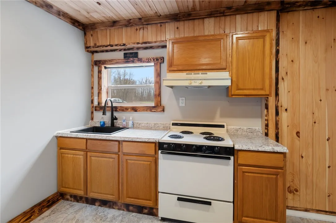 1461 River Road, Galen, New York 14433, Galen, New York 14433, 1 Bedroom Bedrooms, 4 Rooms Rooms,1 BathroomBathrooms,Residential,For Sale,1461 River Road, Galen, New York 14433,0,R1671190