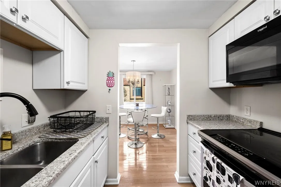 80 Groton Drive 2, Amherst, New York 14228, Amherst, New York 14228, 2 Bedrooms Bedrooms, 6 Rooms Rooms,1 BathroomBathrooms,Residential,For Sale,80 Groton Drive 2, Amherst, New York 14228,0,B1671809