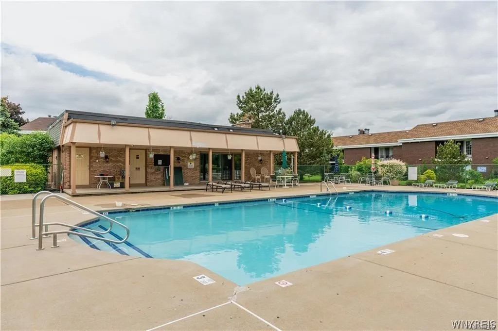 80 Groton Drive 2, Amherst, New York 14228, Amherst, New York 14228, 2 Bedrooms Bedrooms, 6 Rooms Rooms,1 BathroomBathrooms,Residential,For Sale,80 Groton Drive 2, Amherst, New York 14228,0,B1671809