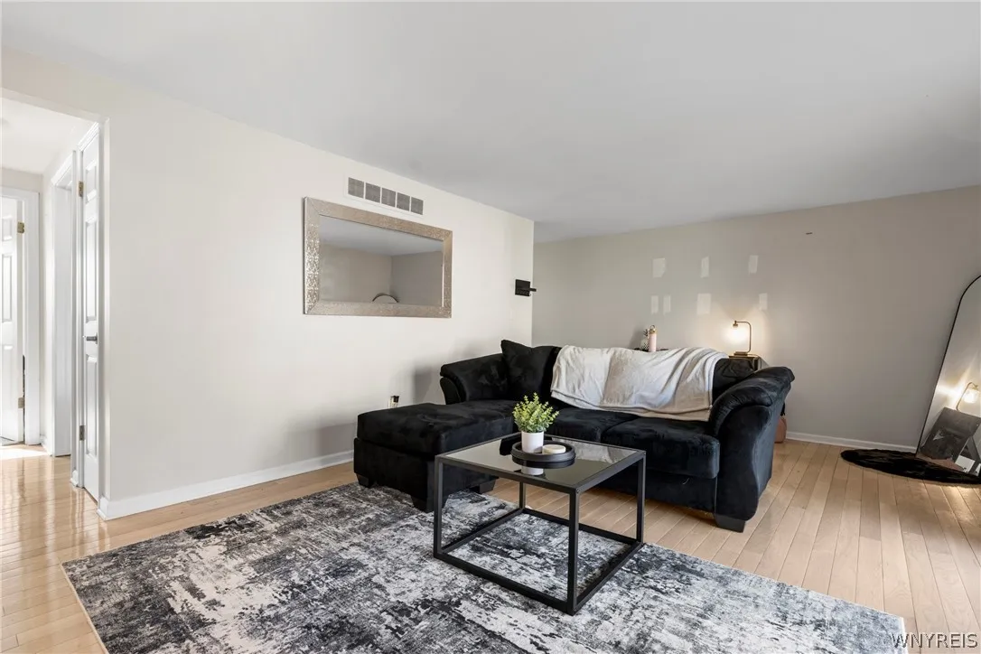 80 Groton Drive 2, Amherst, New York 14228, Amherst, New York 14228, 2 Bedrooms Bedrooms, 6 Rooms Rooms,1 BathroomBathrooms,Residential,For Sale,80 Groton Drive 2, Amherst, New York 14228,0,B1671809