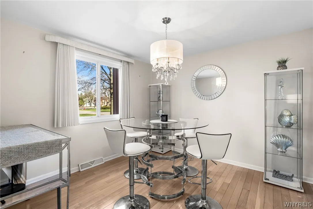 80 Groton Drive 2, Amherst, New York 14228, Amherst, New York 14228, 2 Bedrooms Bedrooms, 6 Rooms Rooms,1 BathroomBathrooms,Residential,For Sale,80 Groton Drive 2, Amherst, New York 14228,0,B1671809