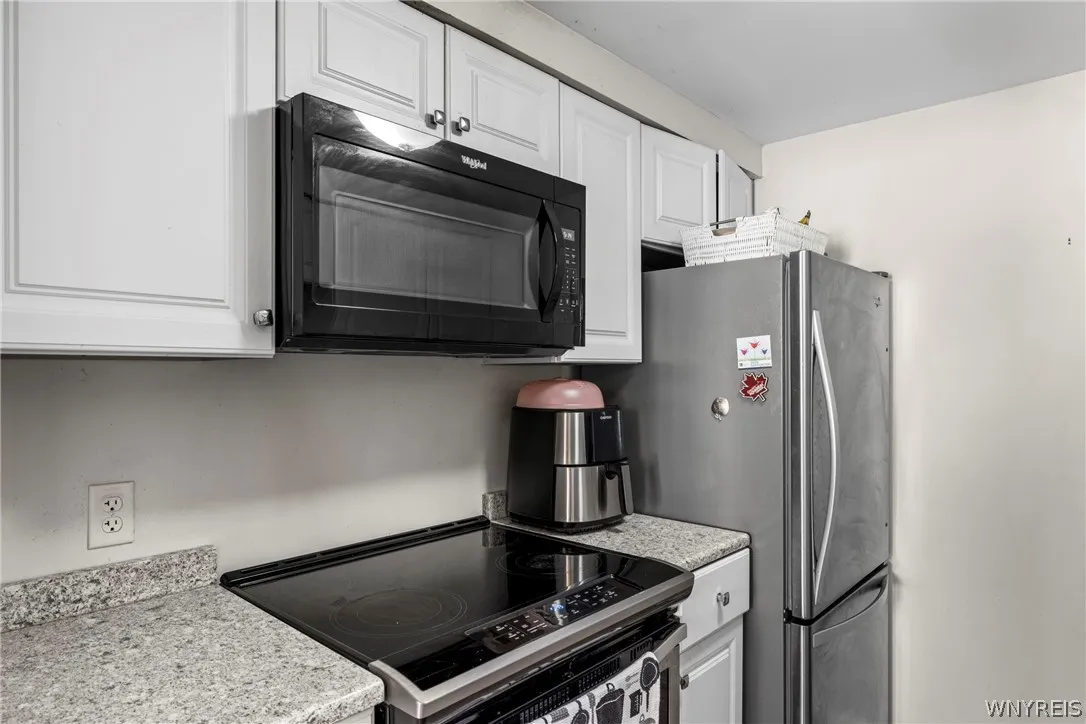 80 Groton Drive 2, Amherst, New York 14228, Amherst, New York 14228, 2 Bedrooms Bedrooms, 6 Rooms Rooms,1 BathroomBathrooms,Residential,For Sale,80 Groton Drive 2, Amherst, New York 14228,0,B1671809