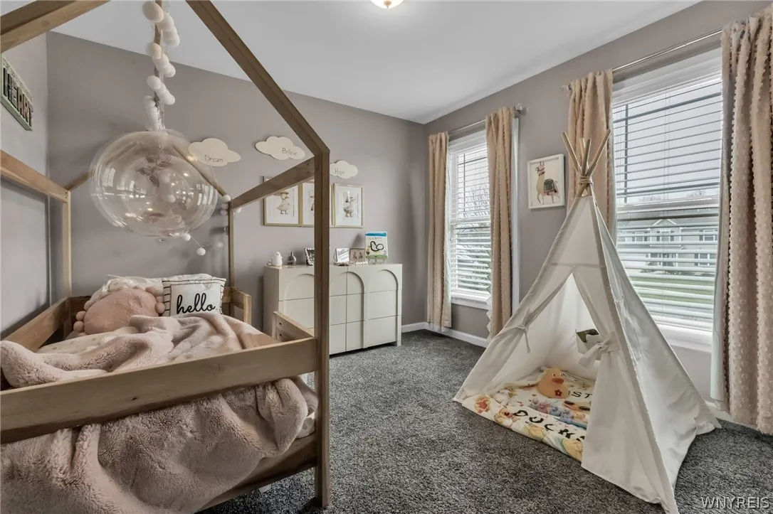 2379 Agassiz Drive, Hamburg, New York 14085, Hamburg, New York 14085, 3 Bedrooms Bedrooms, 8 Rooms Rooms,2 BathroomsBathrooms,Residential,For Sale,2379 Agassiz Drive, Hamburg, New York 14085,0,B1669063