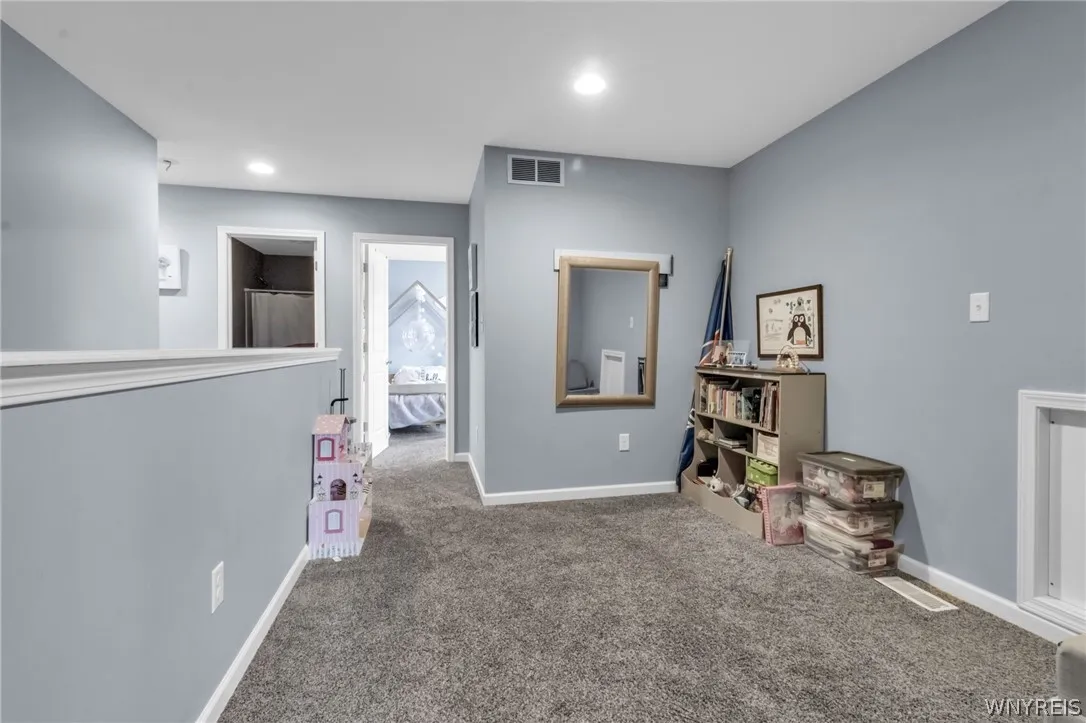 2379 Agassiz Drive, Hamburg, New York 14085, Hamburg, New York 14085, 3 Bedrooms Bedrooms, 8 Rooms Rooms,2 BathroomsBathrooms,Residential,For Sale,2379 Agassiz Drive, Hamburg, New York 14085,0,B1669063
