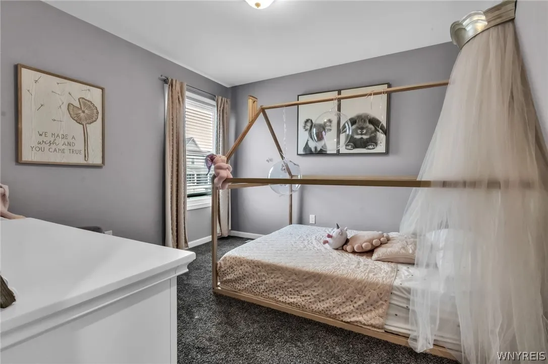 2379 Agassiz Drive, Hamburg, New York 14085, Hamburg, New York 14085, 3 Bedrooms Bedrooms, 8 Rooms Rooms,2 BathroomsBathrooms,Residential,For Sale,2379 Agassiz Drive, Hamburg, New York 14085,0,B1669063