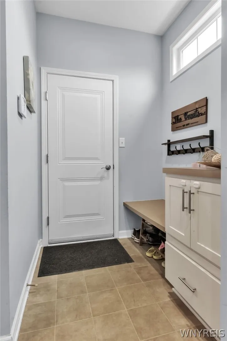 2379 Agassiz Drive, Hamburg, New York 14085, Hamburg, New York 14085, 3 Bedrooms Bedrooms, 8 Rooms Rooms,2 BathroomsBathrooms,Residential,For Sale,2379 Agassiz Drive, Hamburg, New York 14085,0,B1669063