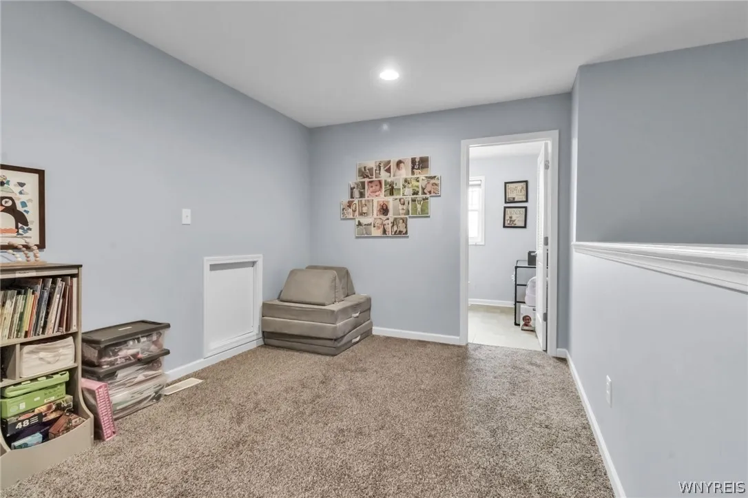 2379 Agassiz Drive, Hamburg, New York 14085, Hamburg, New York 14085, 3 Bedrooms Bedrooms, 8 Rooms Rooms,2 BathroomsBathrooms,Residential,For Sale,2379 Agassiz Drive, Hamburg, New York 14085,0,B1669063