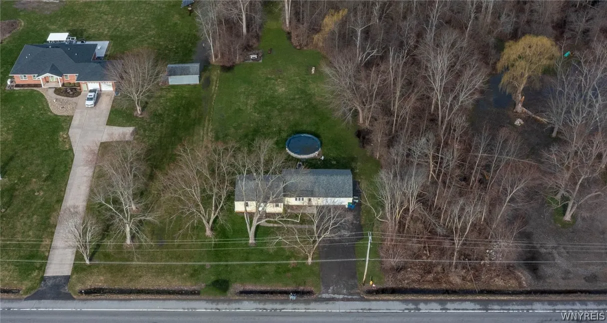 11020 Transit Road, Amherst, New York 14051, Amherst, New York 14051, 3 Bedrooms Bedrooms, 7 Rooms Rooms,1 BathroomBathrooms,Residential,For Sale,11020 Transit Road, Amherst, New York 14051,0,B1670429