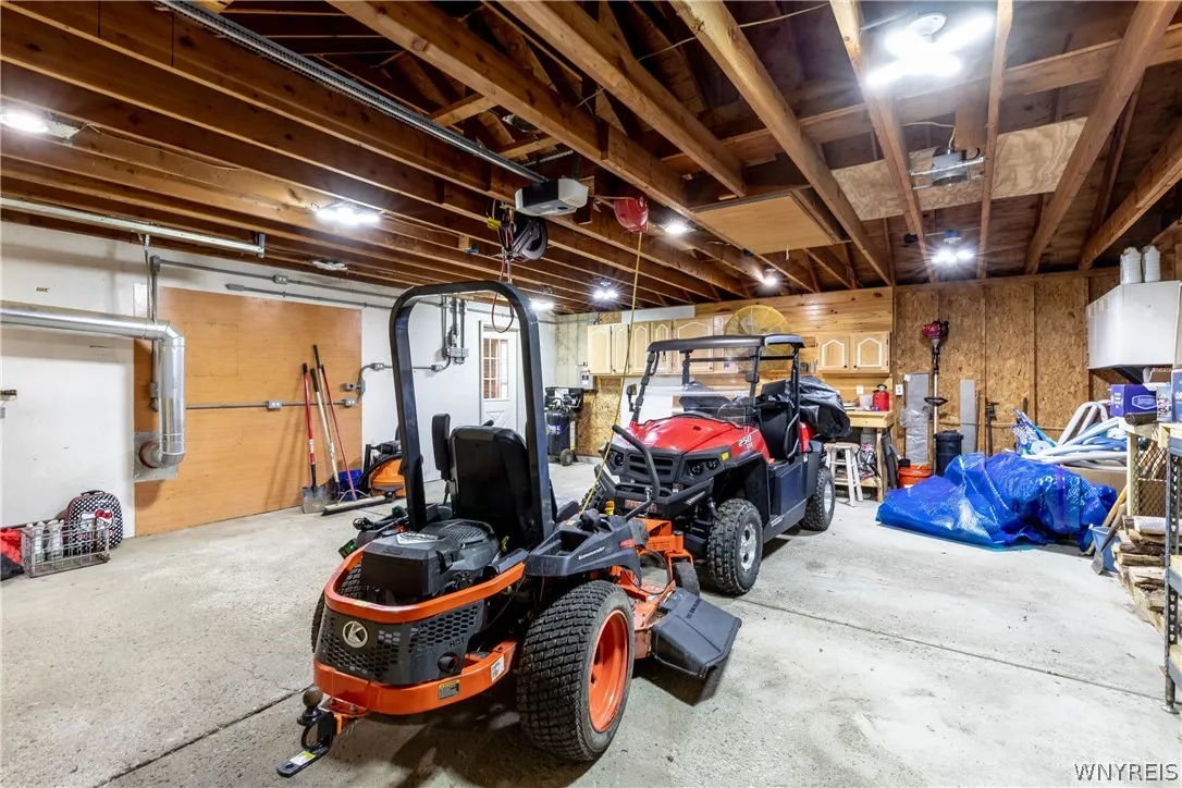 11020 Transit Road, Amherst, New York 14051, Amherst, New York 14051, 3 Bedrooms Bedrooms, 7 Rooms Rooms,1 BathroomBathrooms,Residential,For Sale,11020 Transit Road, Amherst, New York 14051,0,B1670429