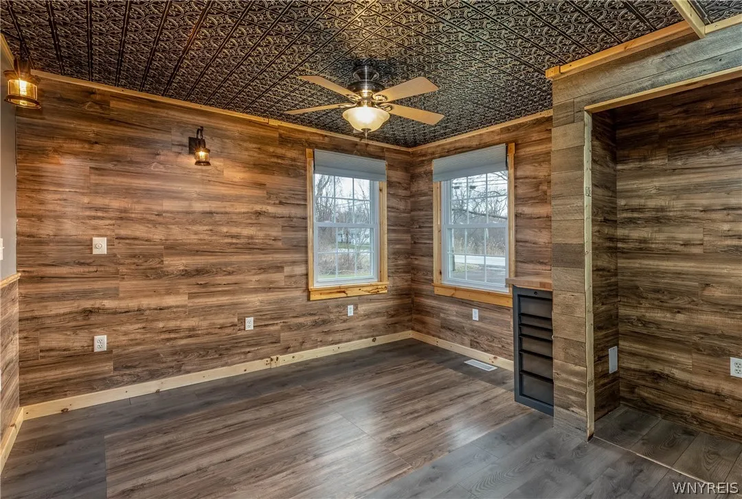 11020 Transit Road, Amherst, New York 14051, Amherst, New York 14051, 3 Bedrooms Bedrooms, 7 Rooms Rooms,1 BathroomBathrooms,Residential,For Sale,11020 Transit Road, Amherst, New York 14051,0,B1670429