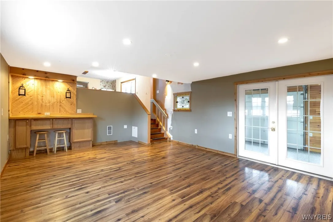 11020 Transit Road, Amherst, New York 14051, Amherst, New York 14051, 3 Bedrooms Bedrooms, 7 Rooms Rooms,1 BathroomBathrooms,Residential,For Sale,11020 Transit Road, Amherst, New York 14051,0,B1670429
