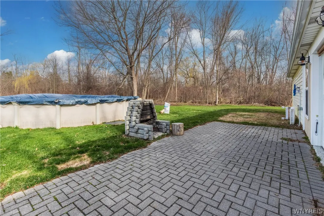 11020 Transit Road, Amherst, New York 14051, Amherst, New York 14051, 3 Bedrooms Bedrooms, 7 Rooms Rooms,1 BathroomBathrooms,Residential,For Sale,11020 Transit Road, Amherst, New York 14051,0,B1670429