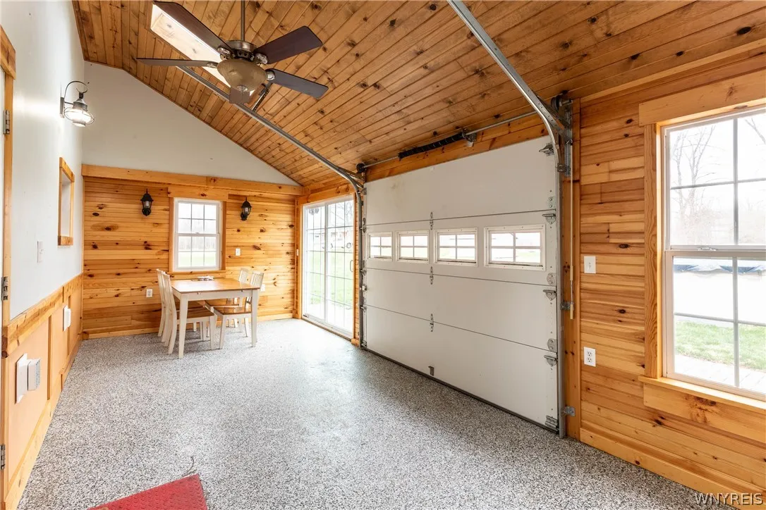 11020 Transit Road, Amherst, New York 14051, Amherst, New York 14051, 3 Bedrooms Bedrooms, 7 Rooms Rooms,1 BathroomBathrooms,Residential,For Sale,11020 Transit Road, Amherst, New York 14051,0,B1670429