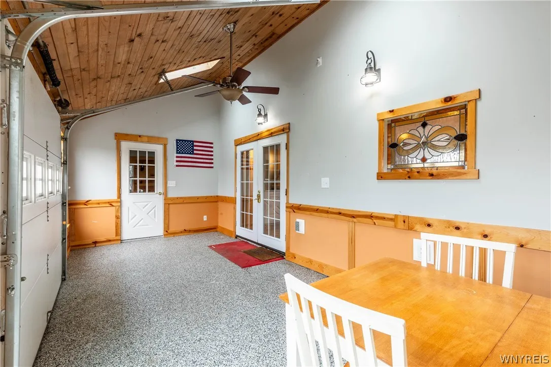 11020 Transit Road, Amherst, New York 14051, Amherst, New York 14051, 3 Bedrooms Bedrooms, 7 Rooms Rooms,1 BathroomBathrooms,Residential,For Sale,11020 Transit Road, Amherst, New York 14051,0,B1670429