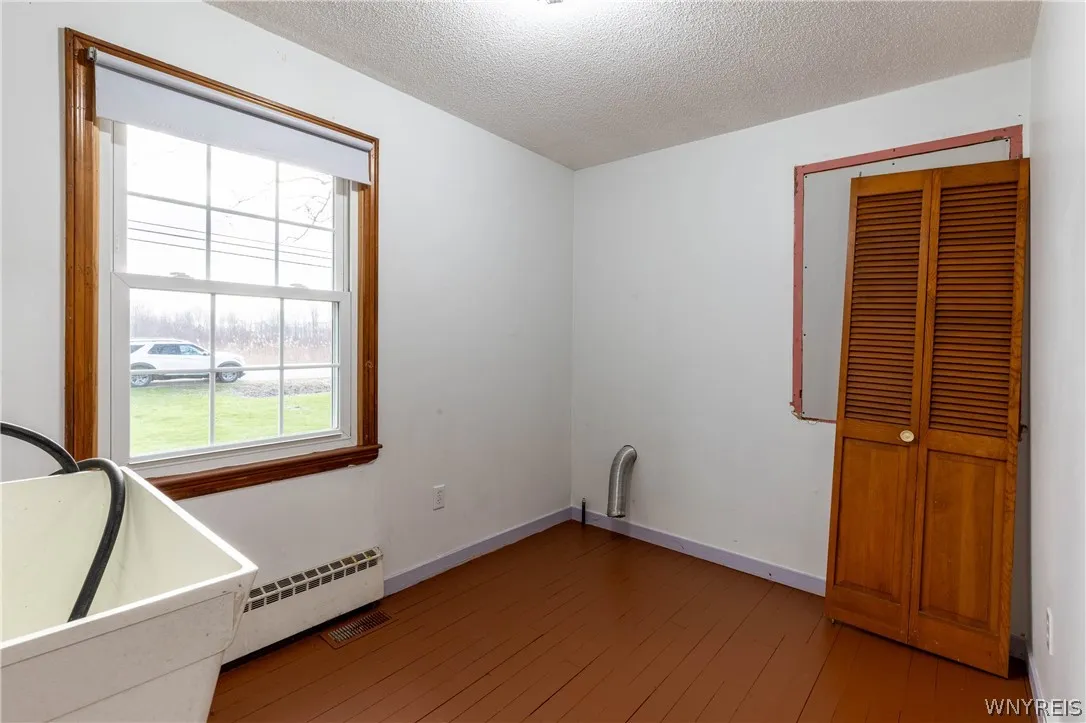 11020 Transit Road, Amherst, New York 14051, Amherst, New York 14051, 3 Bedrooms Bedrooms, 7 Rooms Rooms,1 BathroomBathrooms,Residential,For Sale,11020 Transit Road, Amherst, New York 14051,0,B1670429