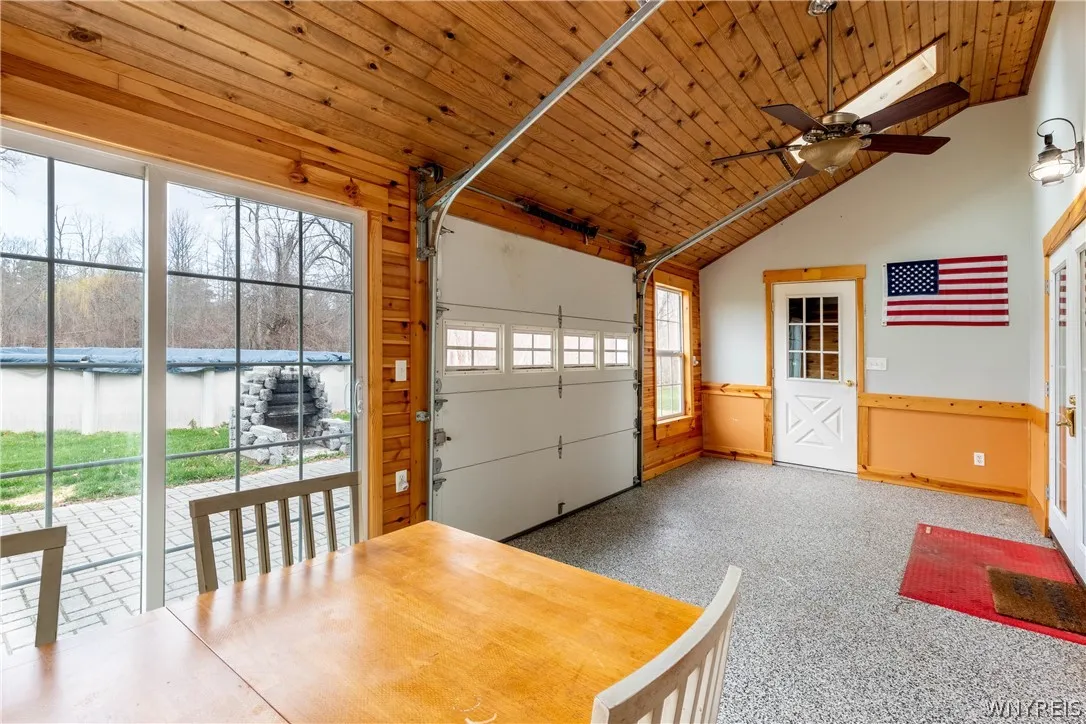 11020 Transit Road, Amherst, New York 14051, Amherst, New York 14051, 3 Bedrooms Bedrooms, 7 Rooms Rooms,1 BathroomBathrooms,Residential,For Sale,11020 Transit Road, Amherst, New York 14051,0,B1670429