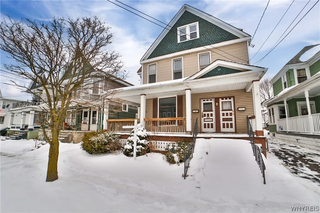 32 Edson Street, Buffalo, New York 14210, Buffalo, New York 14210, 6 Bedrooms Bedrooms, ,3 BathroomsBathrooms,Residential,For Sale,32 Edson Street, Buffalo, New York 14210,0,B1671693