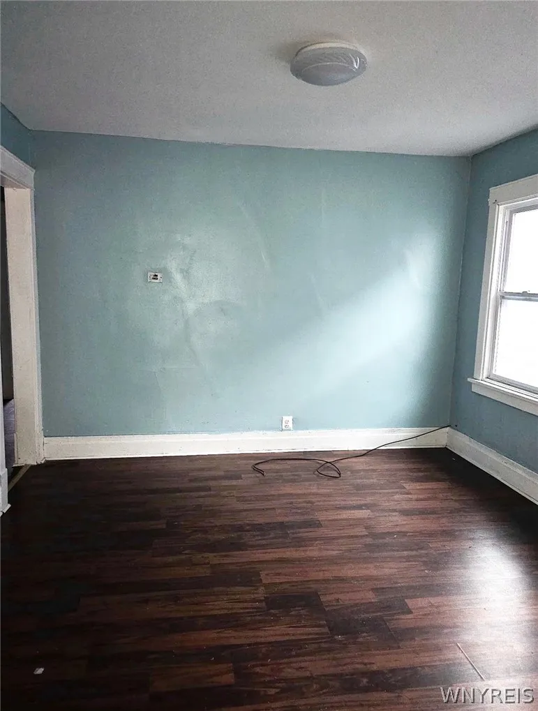 77 Clarence Avenue, Buffalo, New York 14215, Buffalo, New York 14215, 4 Bedrooms Bedrooms, ,2 BathroomsBathrooms,Residential,For Sale,77 Clarence Avenue, Buffalo, New York 14215,0,B1671999