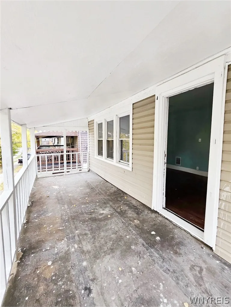 77 Clarence Avenue, Buffalo, New York 14215, Buffalo, New York 14215, 4 Bedrooms Bedrooms, ,2 BathroomsBathrooms,Residential,For Sale,77 Clarence Avenue, Buffalo, New York 14215,0,B1671999