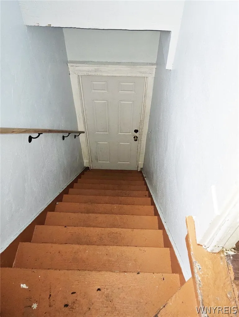 77 Clarence Avenue, Buffalo, New York 14215, Buffalo, New York 14215, 4 Bedrooms Bedrooms, ,2 BathroomsBathrooms,Residential,For Sale,77 Clarence Avenue, Buffalo, New York 14215,0,B1671999