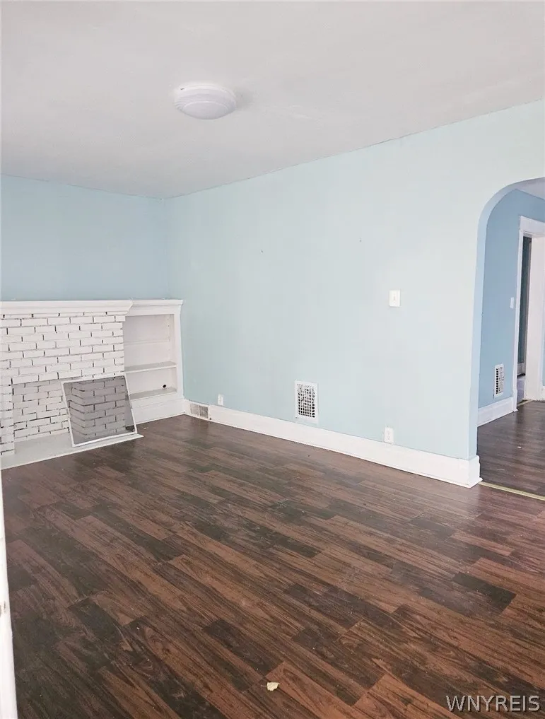 77 Clarence Avenue, Buffalo, New York 14215, Buffalo, New York 14215, 4 Bedrooms Bedrooms, ,2 BathroomsBathrooms,Residential,For Sale,77 Clarence Avenue, Buffalo, New York 14215,0,B1671999