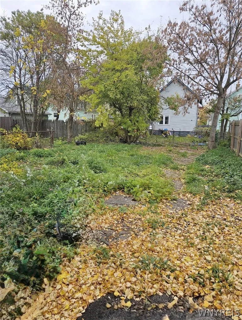 77 Clarence Avenue, Buffalo, New York 14215, Buffalo, New York 14215, 4 Bedrooms Bedrooms, ,2 BathroomsBathrooms,Residential,For Sale,77 Clarence Avenue, Buffalo, New York 14215,0,B1671999