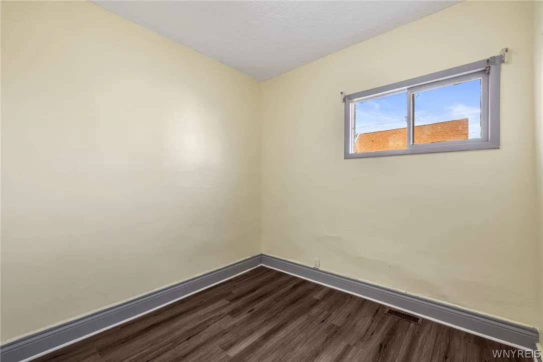 66 Lewis Street, Buffalo, New York 14206, Buffalo, New York 14206, 4 Bedrooms Bedrooms, ,2 BathroomsBathrooms,Residential,For Sale,66 Lewis Street, Buffalo, New York 14206,0,B1672084