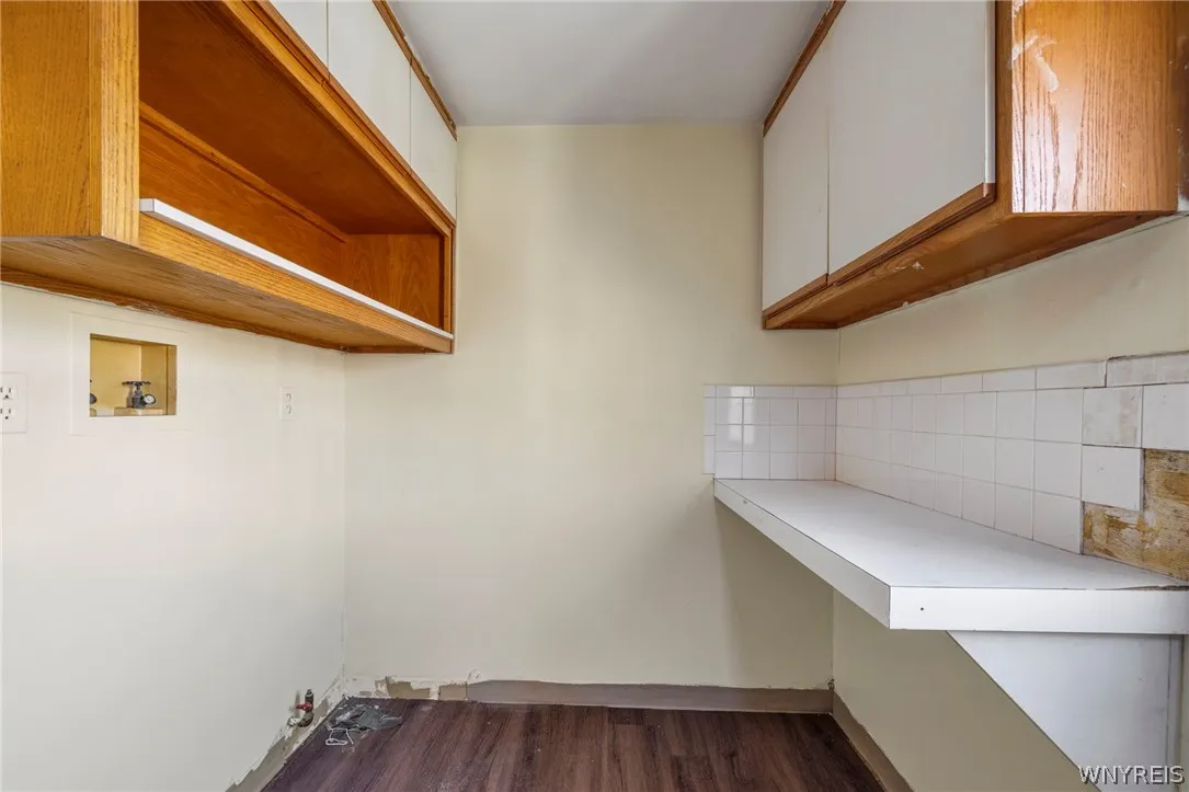66 Lewis Street, Buffalo, New York 14206, Buffalo, New York 14206, 4 Bedrooms Bedrooms, ,2 BathroomsBathrooms,Residential,For Sale,66 Lewis Street, Buffalo, New York 14206,0,B1672084
