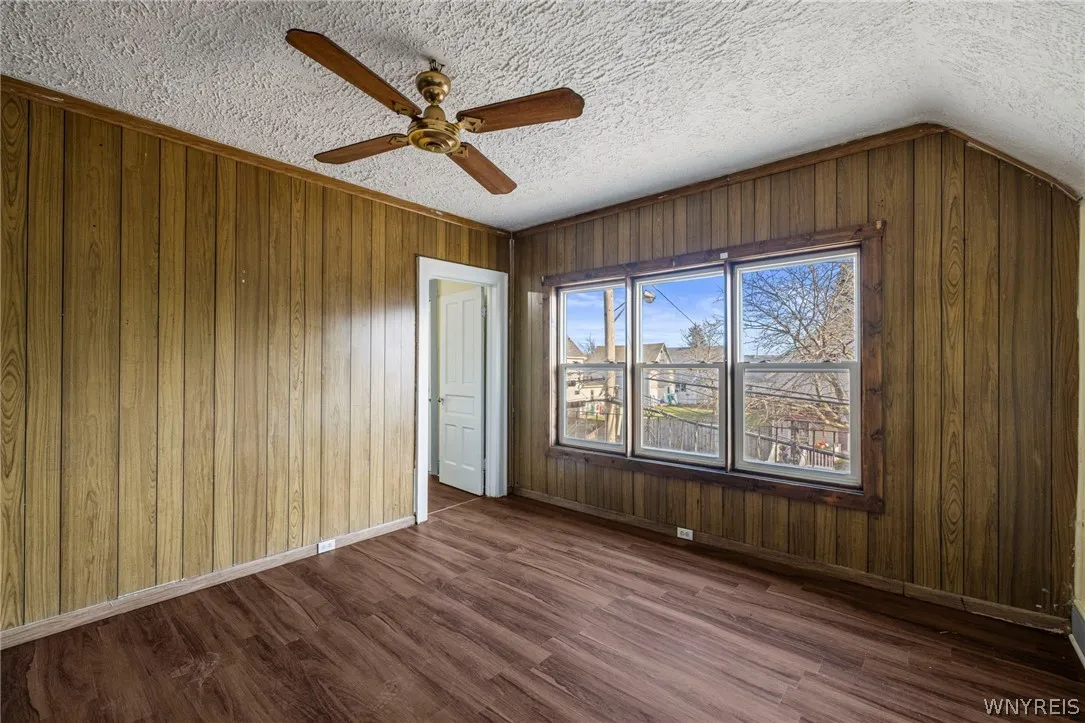 66 Lewis Street, Buffalo, New York 14206, Buffalo, New York 14206, 4 Bedrooms Bedrooms, ,2 BathroomsBathrooms,Residential,For Sale,66 Lewis Street, Buffalo, New York 14206,0,B1672084