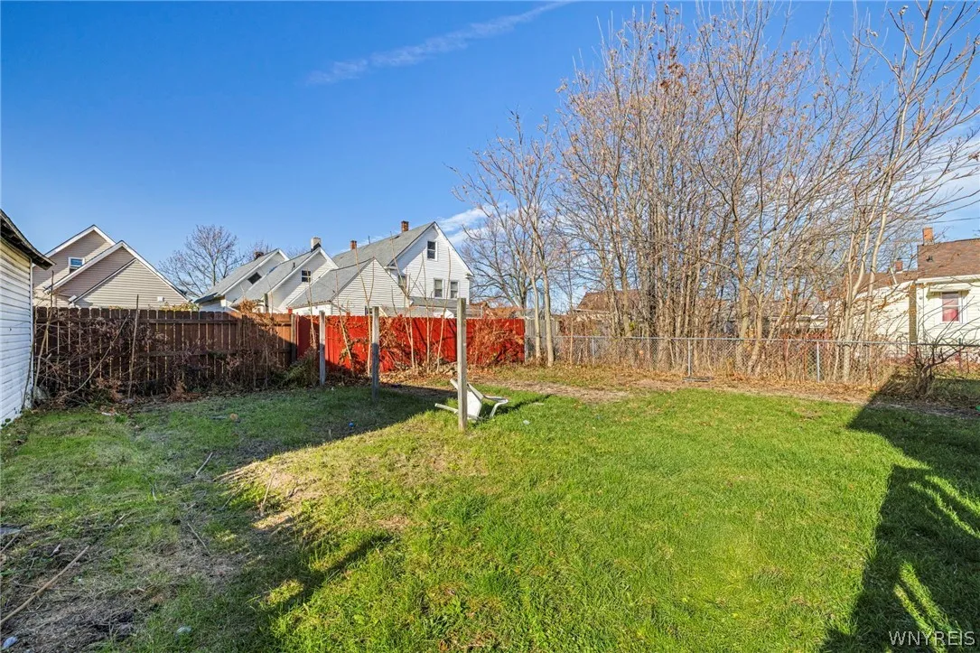 66 Lewis Street, Buffalo, New York 14206, Buffalo, New York 14206, 4 Bedrooms Bedrooms, ,2 BathroomsBathrooms,Residential,For Sale,66 Lewis Street, Buffalo, New York 14206,0,B1672084