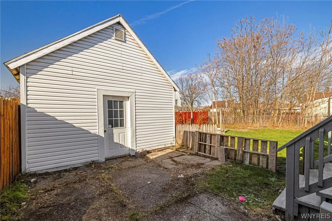 66 Lewis Street, Buffalo, New York 14206, Buffalo, New York 14206, 4 Bedrooms Bedrooms, ,2 BathroomsBathrooms,Residential,For Sale,66 Lewis Street, Buffalo, New York 14206,0,B1672084